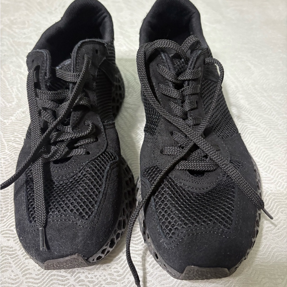 MUNICH Men’s Size US 8 EURO 41 Shoes